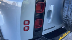 Land Rover Defender 2.0 P300 X-Dynamic HSE 90 3dr Auto Petrol Estate